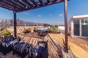thumbnail: Terrace/patio