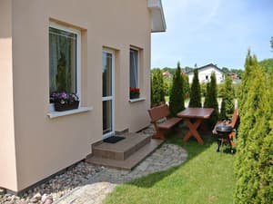 thumbnail: Garden