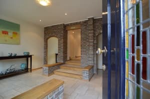 thumbnail: Interior detail