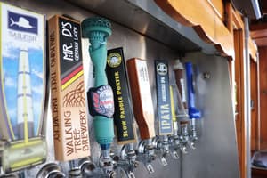 thumbnail: Bar (on property)