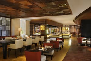 thumbnail: Bar (on property)