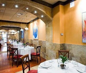 thumbnail: Restaurant