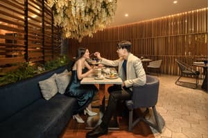 thumbnail: Restaurant