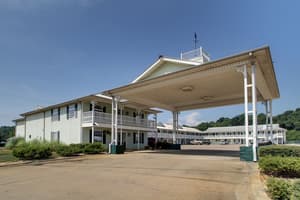 thumbnail: Exterior
