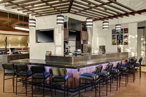 thumbnail: Bar (on property)