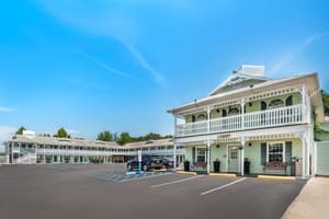 thumbnail: Exterior