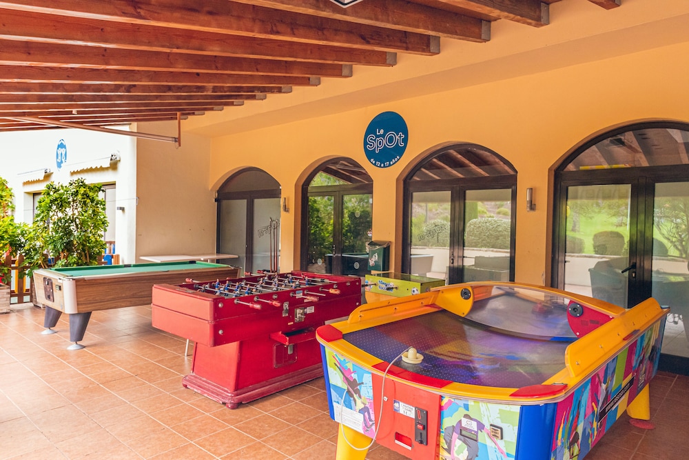 Game room