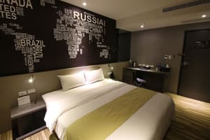 thumbnail: Room