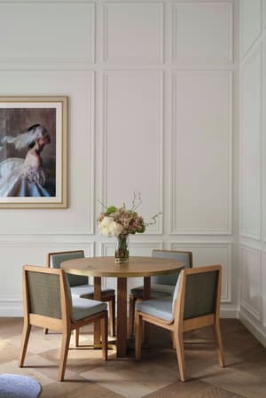 thumbnail: Interior detail