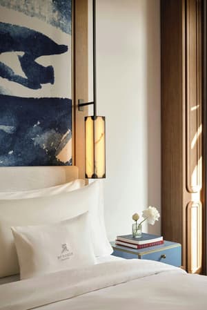 thumbnail: Interior detail