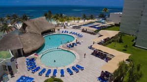 thumbnail: Outdoor pool