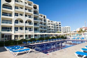 thumbnail: Outdoor pool