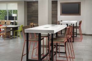 thumbnail: Restaurant