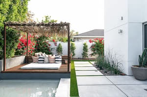 thumbnail: Courtyard