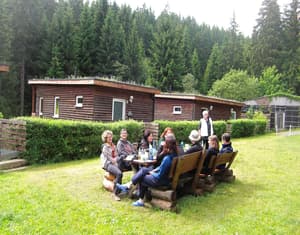 thumbnail: Outdoor dining