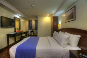 thumbnail: Room