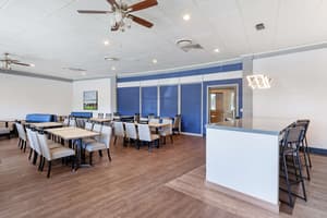 thumbnail: Breakfast area