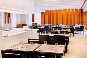 thumbnail: Restaurant
