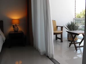 thumbnail: Balcony