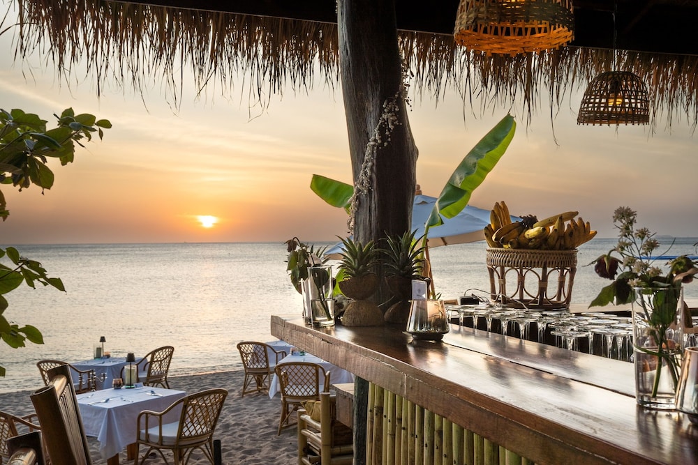 Beach bar