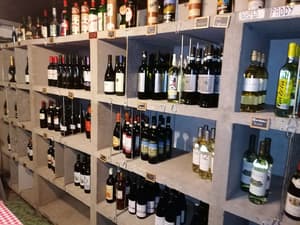 thumbnail: Bar (on property)