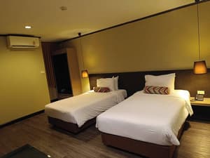 thumbnail: Room