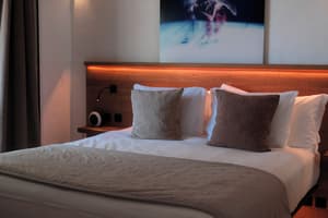 thumbnail: Room