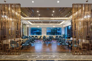 thumbnail: Restaurant