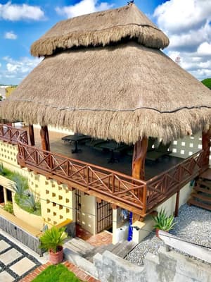 thumbnail: Sundeck