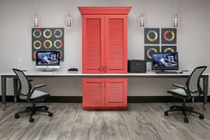 thumbnail: Business center