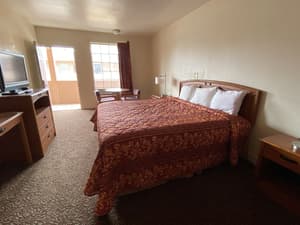 thumbnail: Front of property