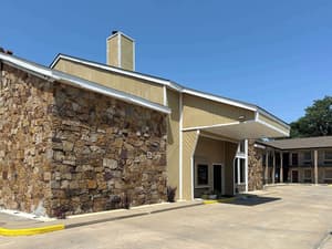 thumbnail: Exterior