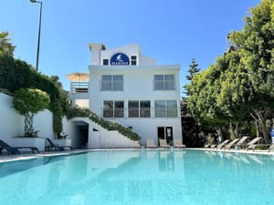 thumbnail: Outdoor pool