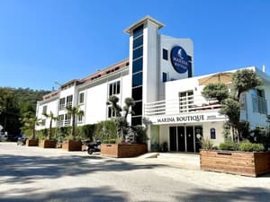 thumbnail: Exterior