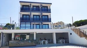thumbnail: Front of property