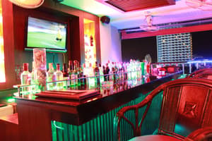thumbnail: Bar (on property)