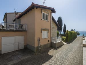 thumbnail: Exterior