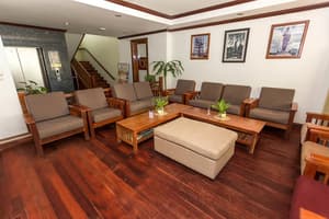 thumbnail: Lobby sitting area