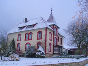 thumbnail: Exterior