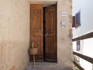 thumbnail: Exterior