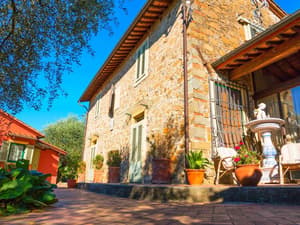 thumbnail: Exterior