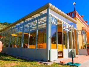 thumbnail: Exterior