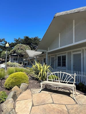 thumbnail: Exterior
