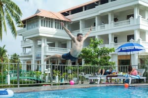 thumbnail: Outdoor pool