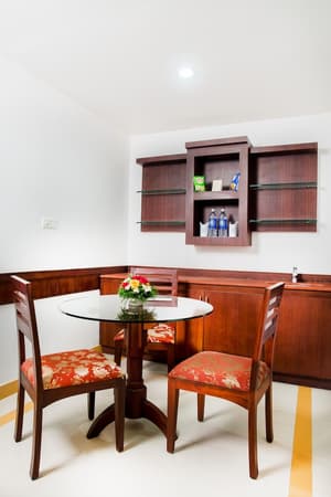 thumbnail: In-room dining