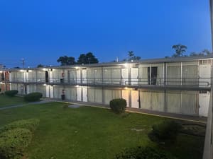 thumbnail: Exterior