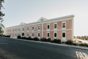 thumbnail: Exterior