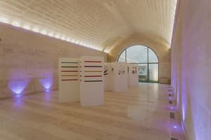 thumbnail: Interior