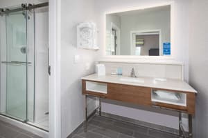thumbnail: Bathroom shower