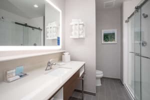 thumbnail: Bathroom shower